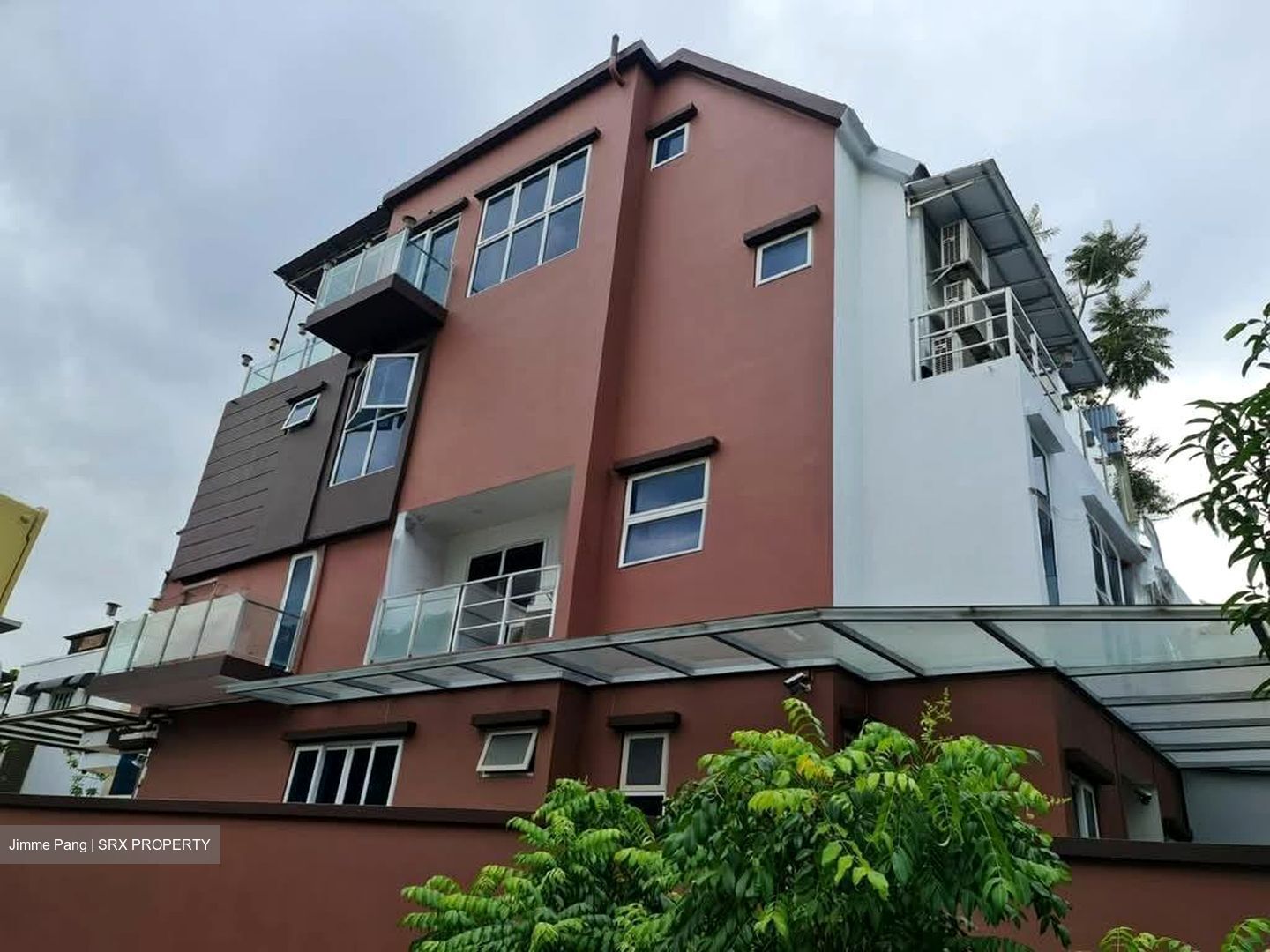 Wak Hassan Drive (D27), Semi-Detached #542029361